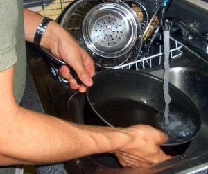 Dishes (Photo credit: http://www.joyfulabode.com/2007/08/09/how-to-get-your-man-to-wash-dishes/)