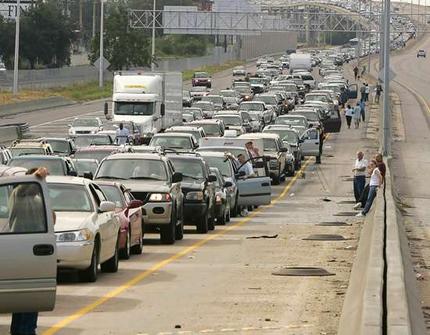 Evacuation from Hurricane Katrina. Photo: http://www.smh.com.au