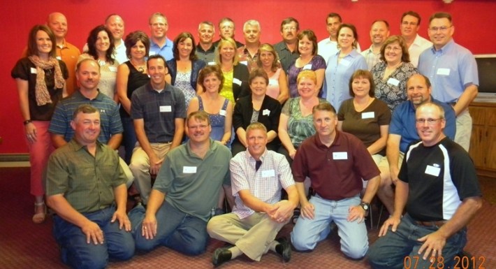 This is what my generation looks like - a photo of a 1982 class reunion - not my school (Photo: sesmschool.com)